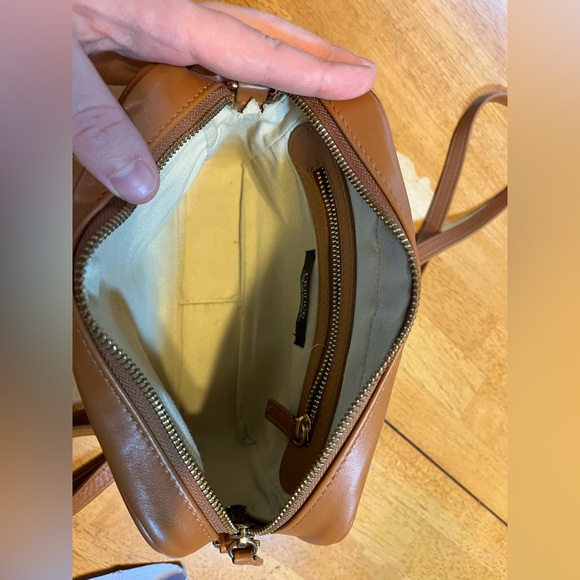 Quince Italian Leather  Quilted Crossbody Bag 6x8.5x3” Cognac  $229MSRP - Picture 12 of 14